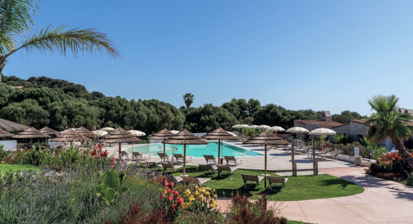 Cala Sinzias Resort Pool - Cala Sinzias Resort